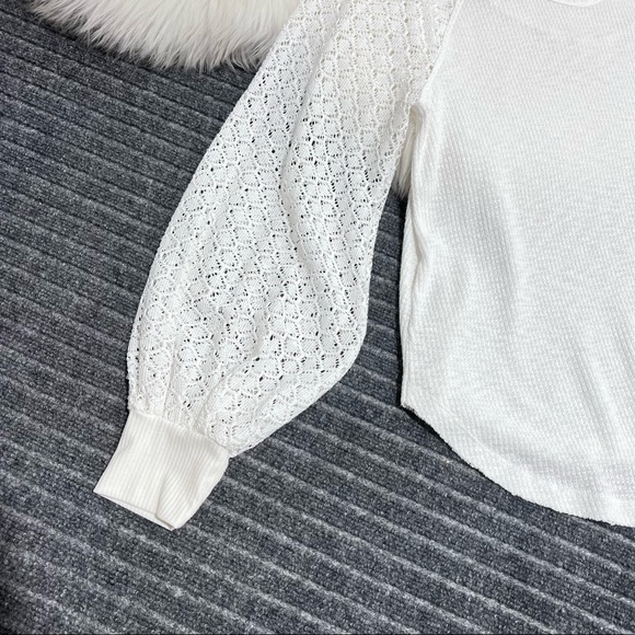 Free People Sweetest Thing Thermal Top size M Lace Balloon Sleeve in White - Picture 12 of 16